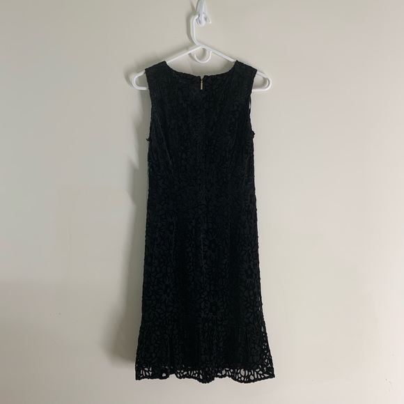 Karl Lagerfeld FLORAL BURNOUT SHIFT DRESS - Picture 8 of 8